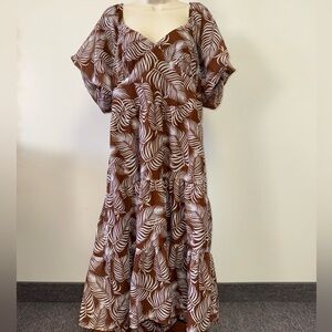 HER Destiny (1X) Brown & White Leaf Pattern Maxi Dress